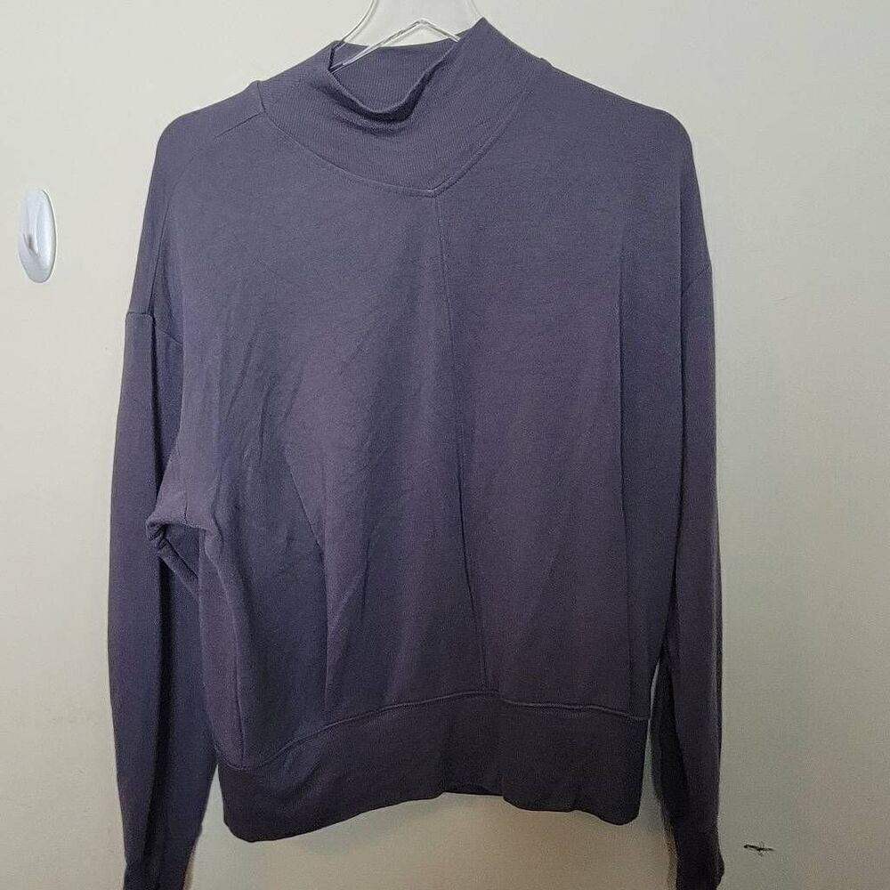 Athleta Small Apollo Crewneck Sweatshirt Grey